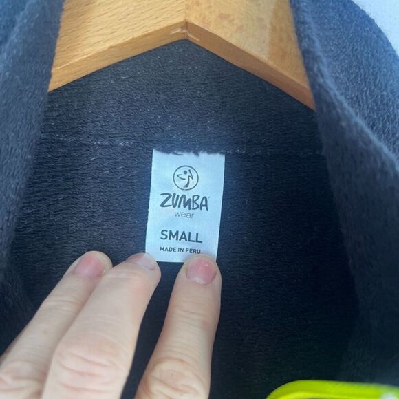 Zumba Wear NWT Dark Gray Black Amor Sleeveless Full Zip Up Fitted Vest Sz Small - Picture 7 of 10